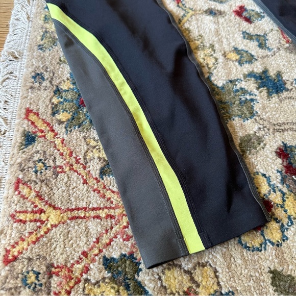 ATHLETA Spar Colorblock 7/8 Tights M black gray neon green - Picture 8 of 9